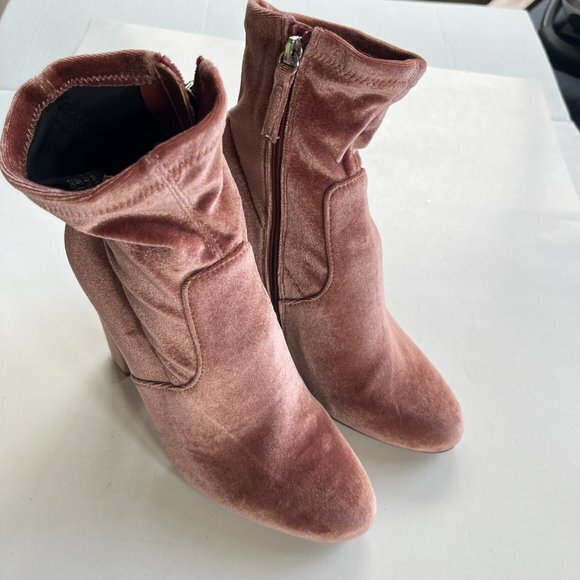 Steve Madden Edit Pink Suede Boots Chunky Heel‎ Womens Size 7.5M Ankle Booties - Picture 4 of 8